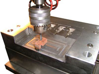 Plastic Injection Mold Example, Multiple Cavity